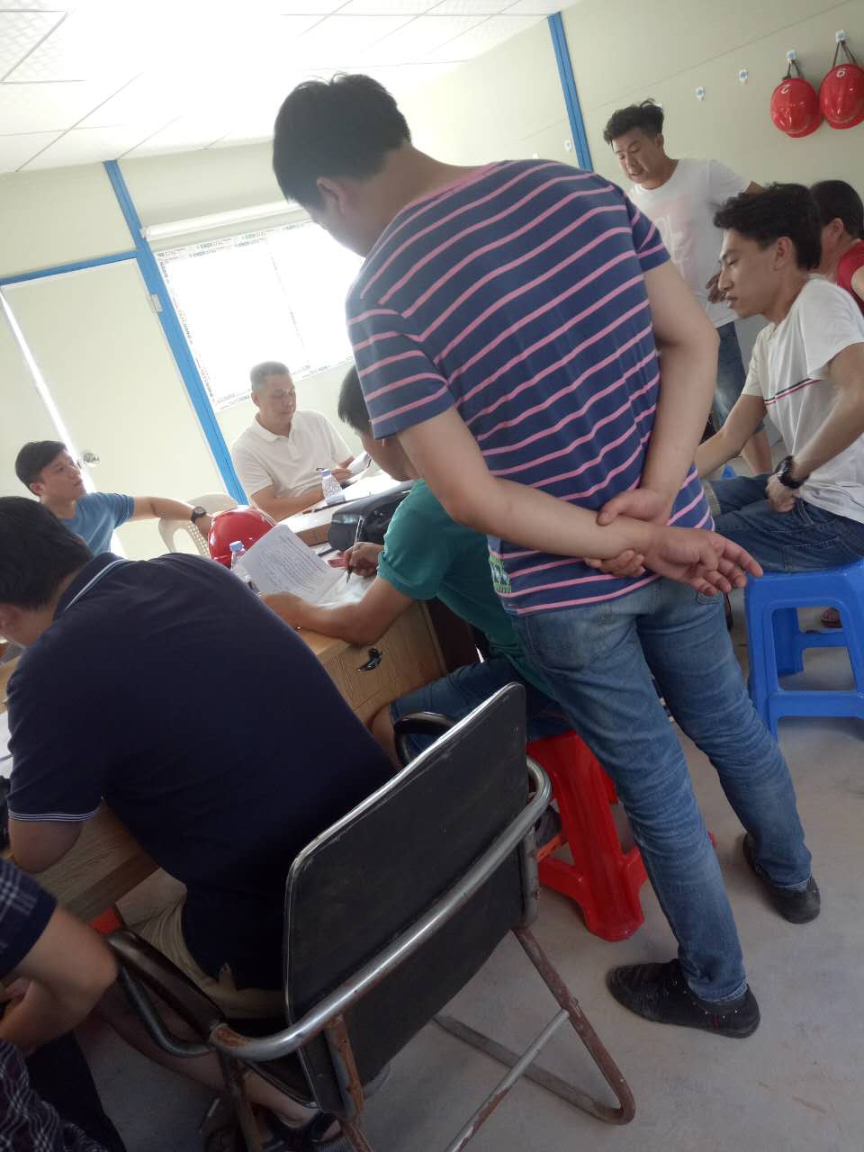 2017年6月12日福州市質量安全監督站對福建經濟學校施埔校區綜合實訓樓建設項目檢查指導