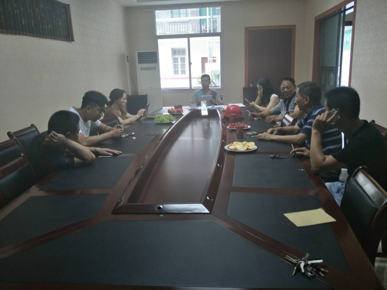 2017年7月1日黨員會議《會議主題：一、學習廖俊波找差距、抓落實主題組織生活會。二、學習袁毅同志在學習廖俊波同志先進事跡座談會上的講話。三、劉云山在福建調研時強調學習弘揚廖俊波同志崇高精神在為民實干中發揮先鋒模范作用的文章。》