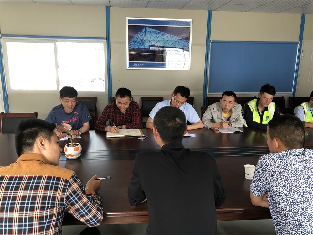 2018年4月2日福建易順公司一行在公司董事長(兼總經(jīng)理)帶領(lǐng)下，在中共南平市委黨校(市行政學(xué)院)新校區(qū)與中國建筑一局(集團(tuán))建設(shè)工程項(xiàng)目部進(jìn)行了廣泛交流，探討EPC項(xiàng)目的開展及如何展開“省文明施工工地，創(chuàng)閩江杯創(chuàng)優(yōu)活動。
