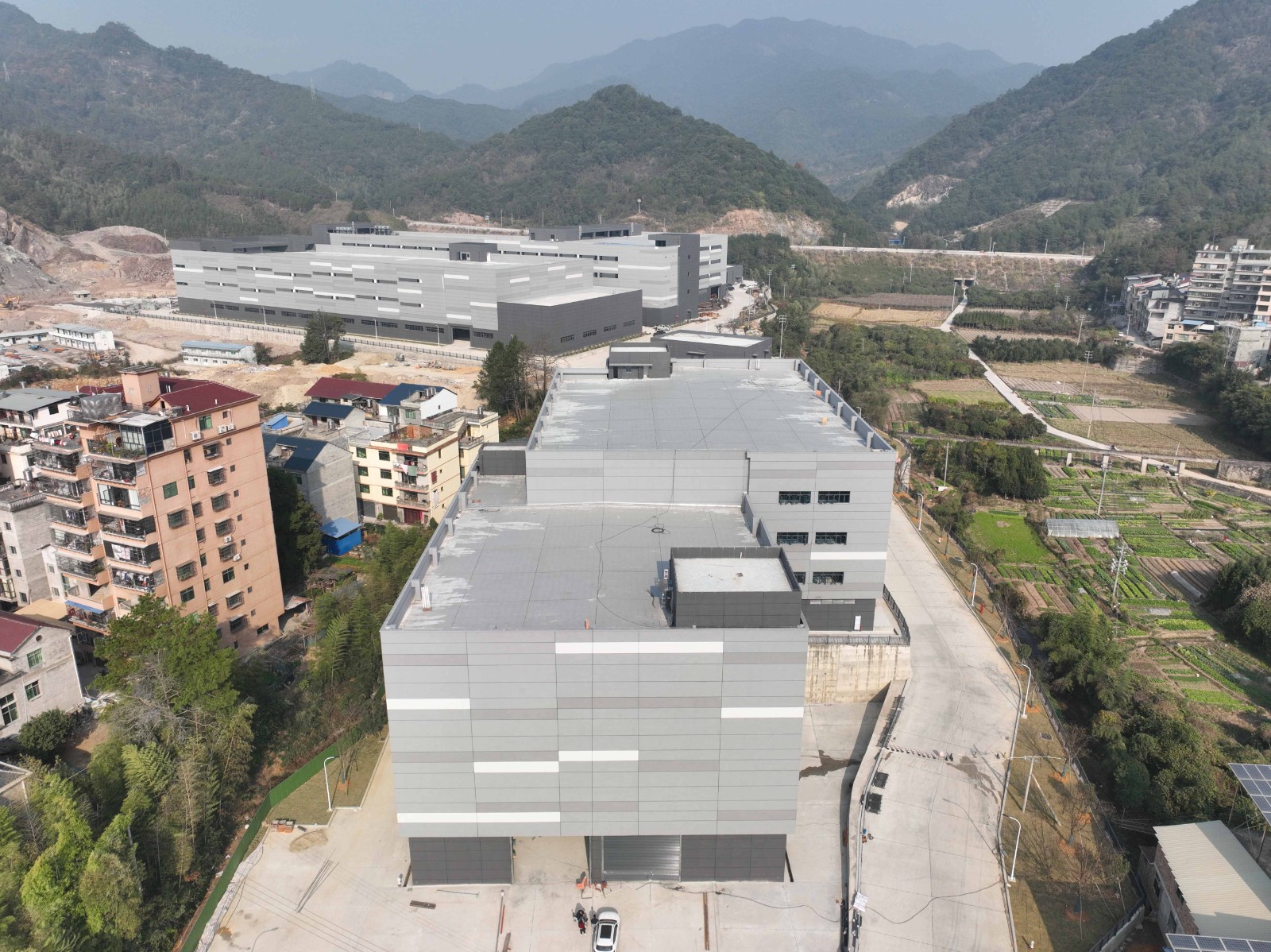 福建松溪經濟開發區東園新型紡織專業園標準化廠房項目一期已完工，準備驗收