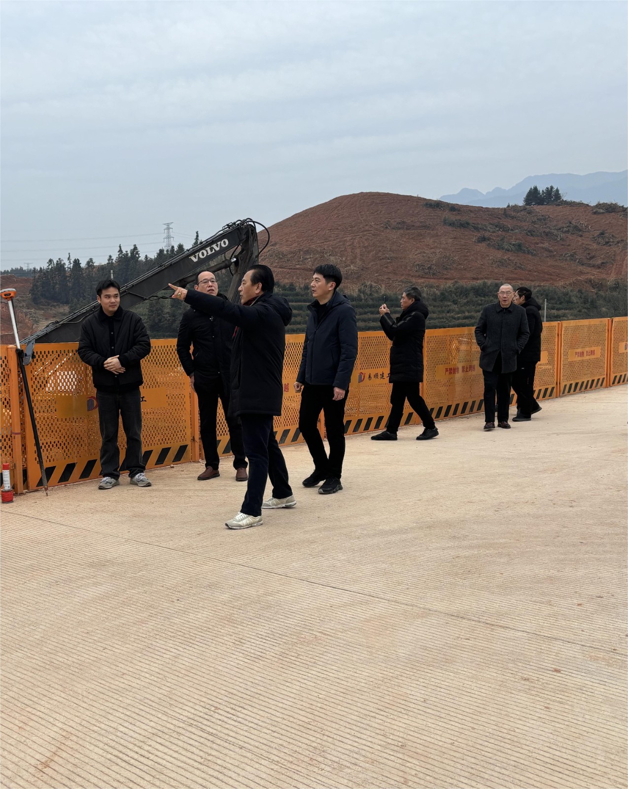 寒冬送溫暖，情意暖人心！