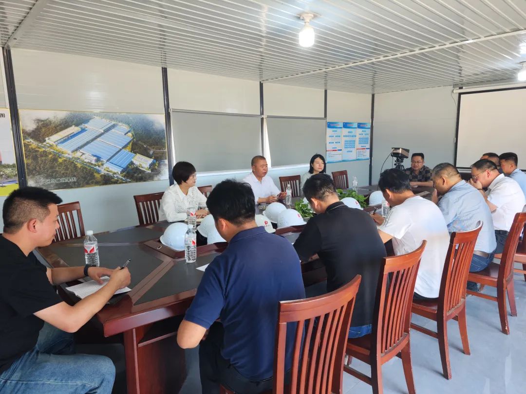 【爭優 爭先 爭效】縣委書記張行書親臨指導,助力三和循環經濟產業園標準化廠房建設項目提速