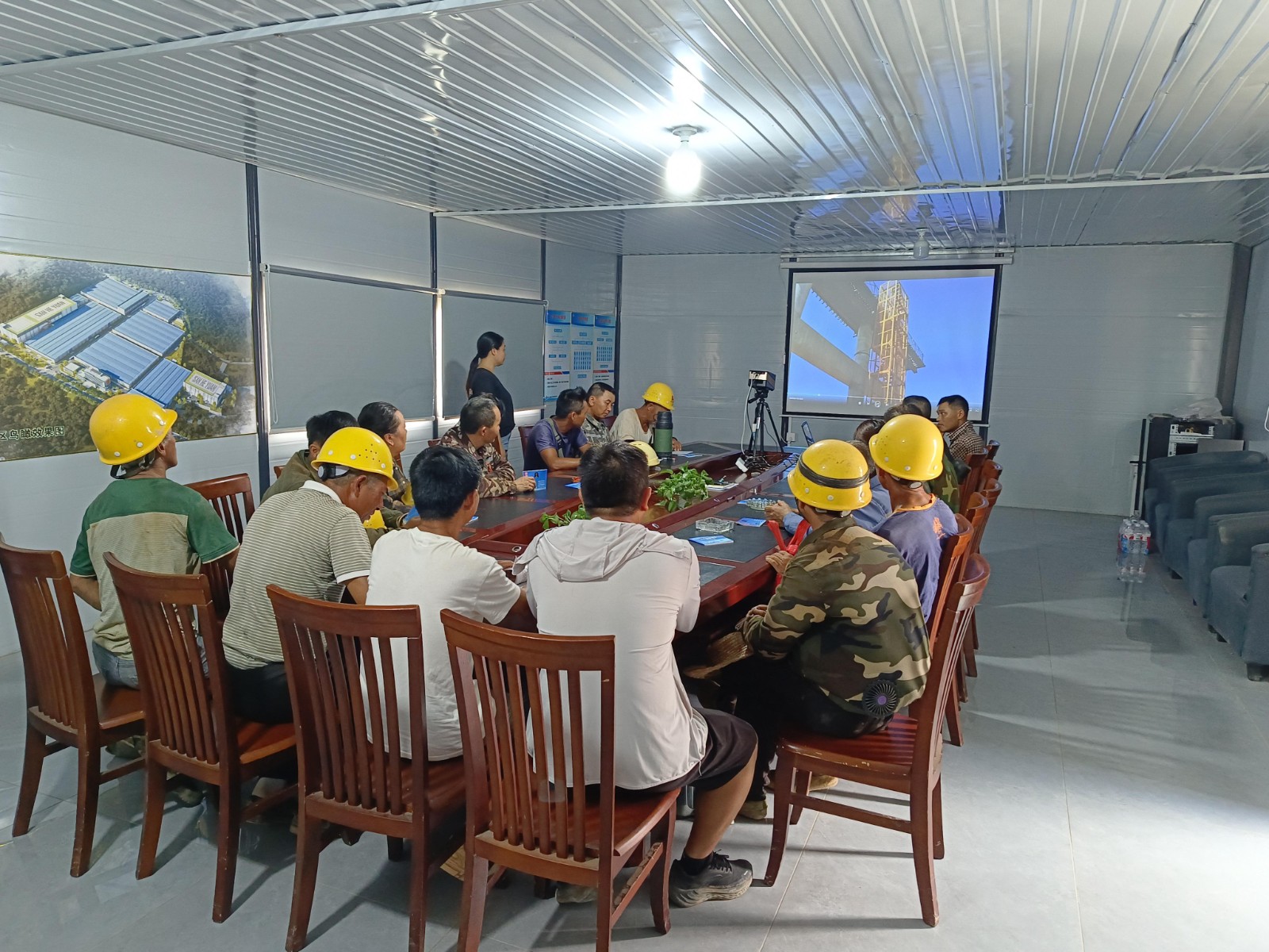 南平市建筑業協會助力易順建工:強化工傷預防培訓,共筑安全生產防線