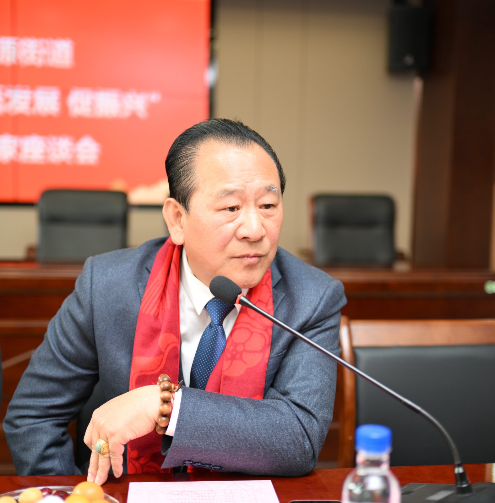 易順建工集團有限公司參加松源街道“迎新春 話發展 促振興”企業家座談會