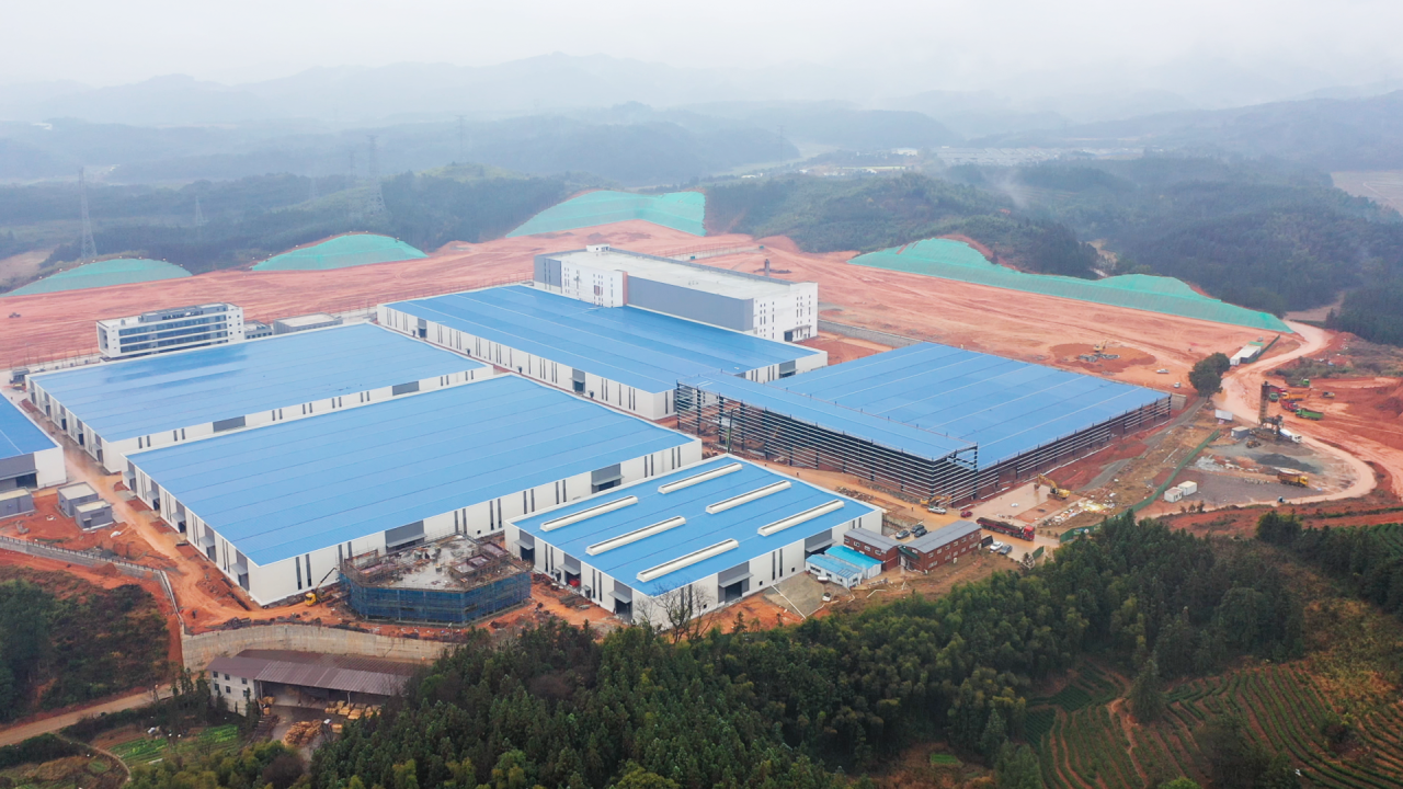 松溪縣三和循環(huán)經(jīng)濟(jì)產(chǎn)業(yè)園標(biāo)準(zhǔn)化廠(chǎng)房和基礎(chǔ)設(shè)施提升項(xiàng)目建設(shè)“分秒必爭(zhēng)”