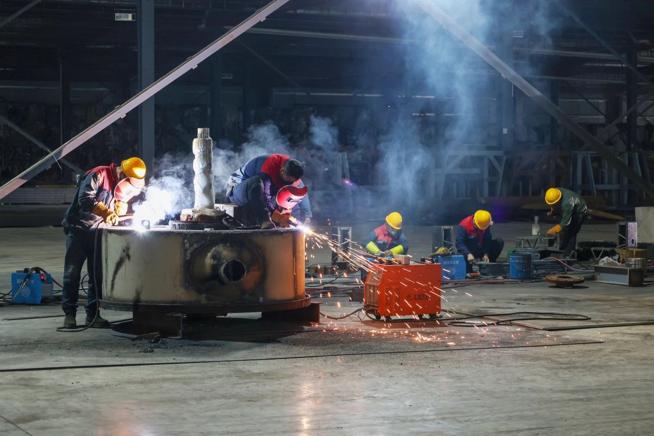 松溪縣三和循環(huán)經(jīng)濟(jì)產(chǎn)業(yè)園標(biāo)準(zhǔn)化廠(chǎng)房和基礎(chǔ)設(shè)施提升項(xiàng)目建設(shè)“分秒必爭(zhēng)”